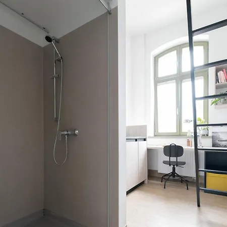 Kampus Garnizon Hostal *